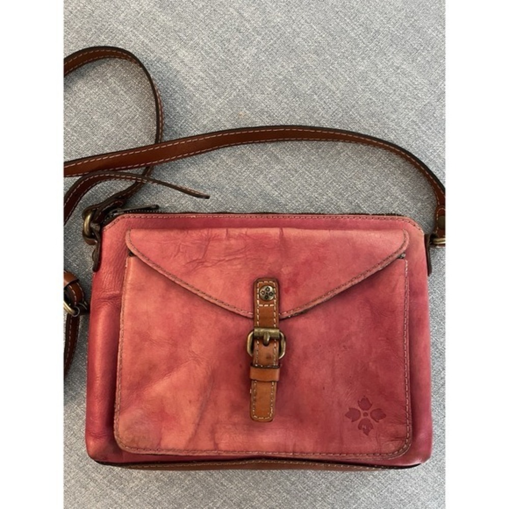 Patricia Nash Distressed Rose Pink Leather Crossbody Bag Brown Trim Buckle